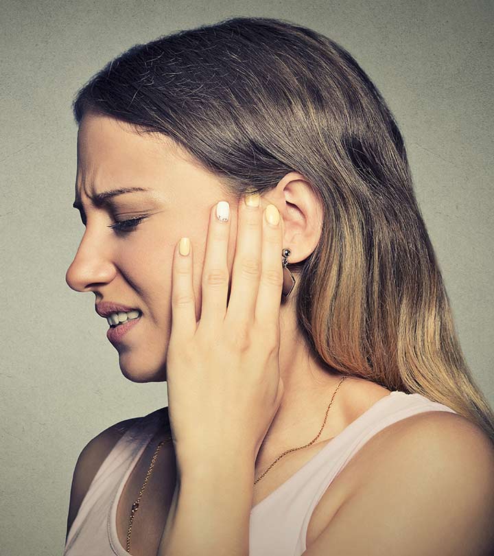 Выделение жидкости из уха. причины, симптомы и лечение
