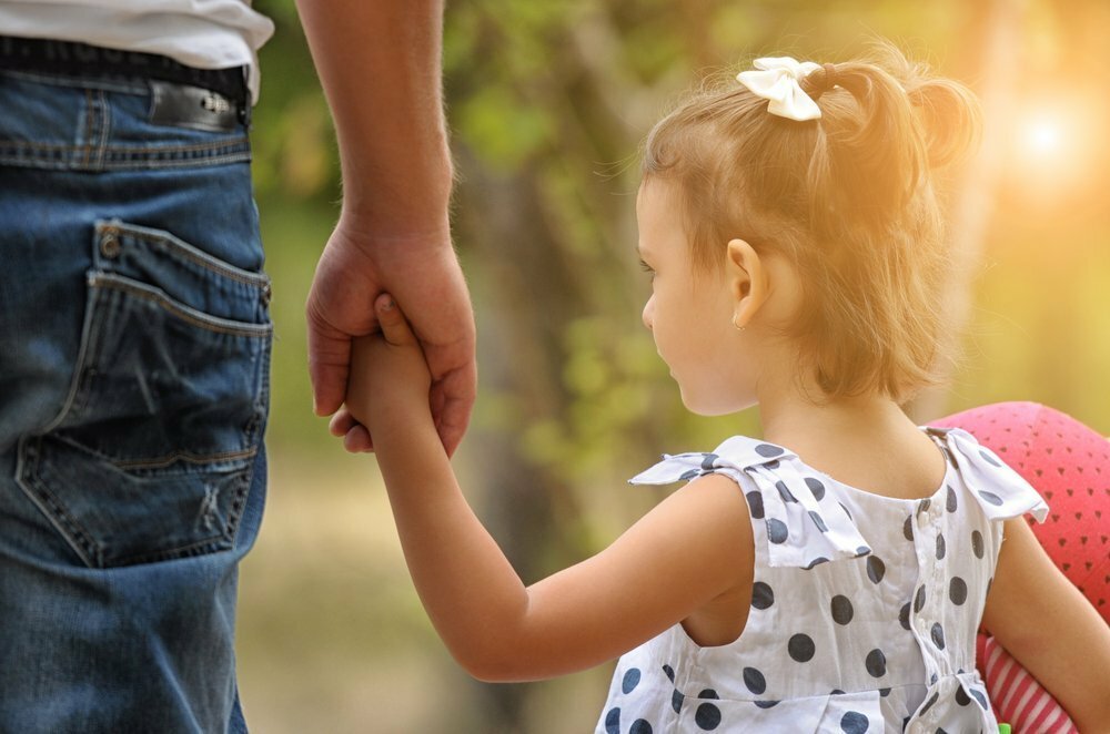 Как себя вести если ребенок не слушается: 6 правил воспитания детей