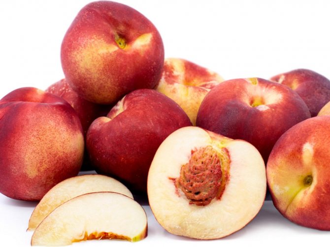 Персики при грудном вскармливании - можно ли кормящей маме