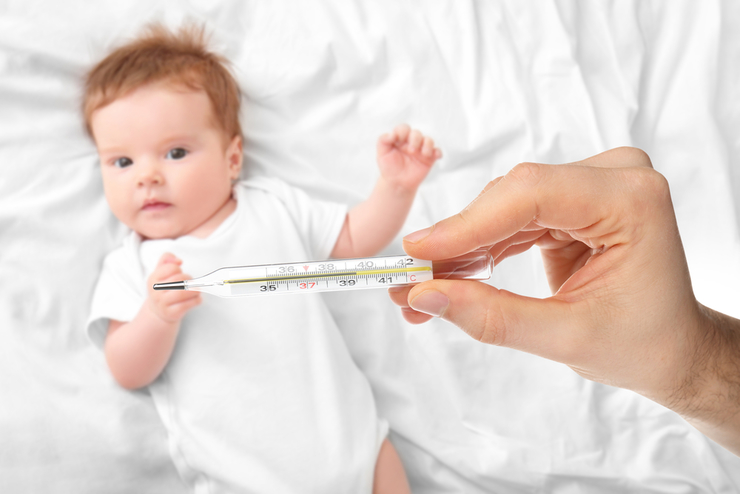 Сбить температуру у ребенка после прививки: когда это нужно делать