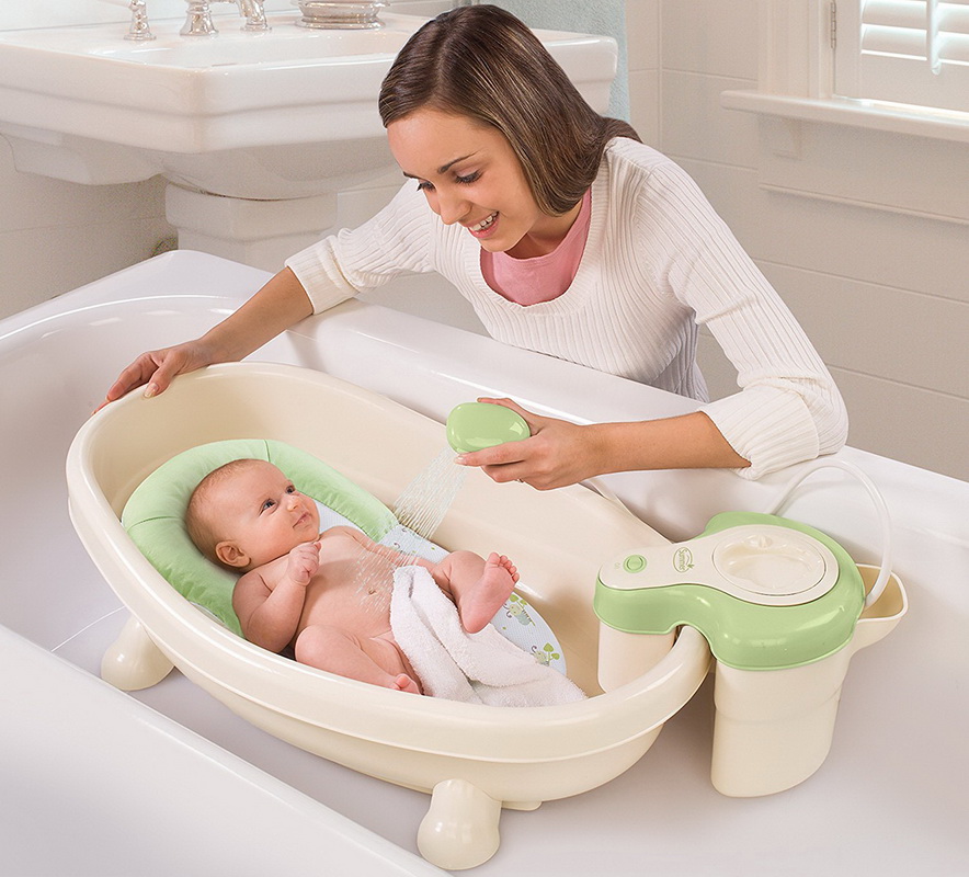Выбираем ванночку для новорожденных: рейтинг лучших моделей и советы перед покупкой