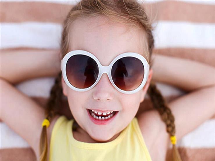 7 советов детского офтальмолога о том, как выбирать солнцезащитные очки детям