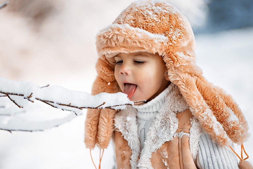 Как отучить ребенка есть снег - mamapedia