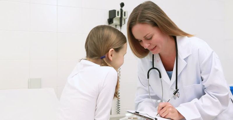 Детские поликлиники и педиатры: что важно знать родителям