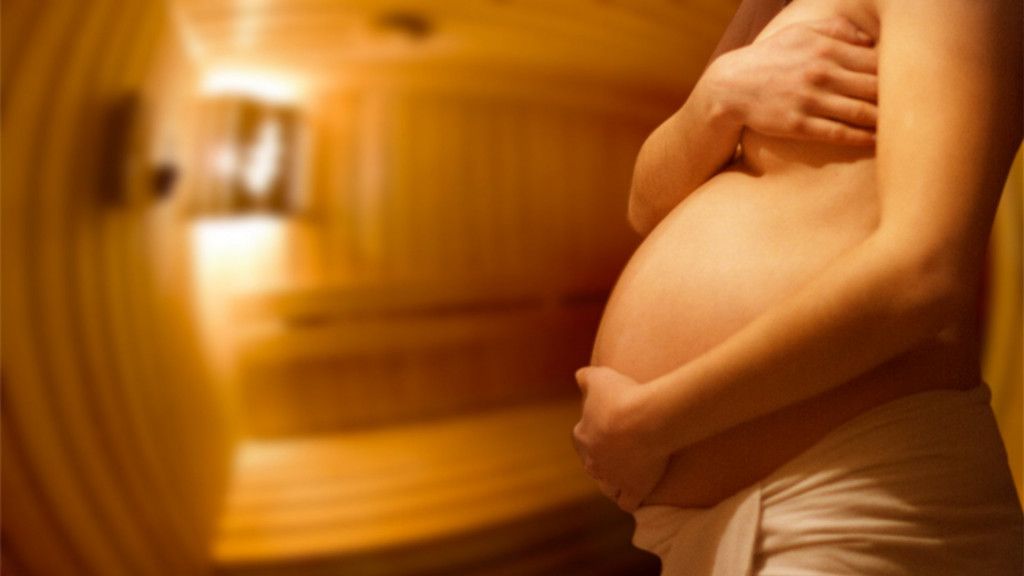 Можно ли беременным ходить в баню? можно ли париться на ранних сроках, в 1, 2 и 3 триместре? можно ли мыться в горячей бане?
