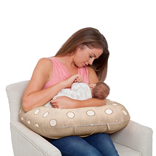 Как выбрать и как сшить подушку для кормления ребенка
