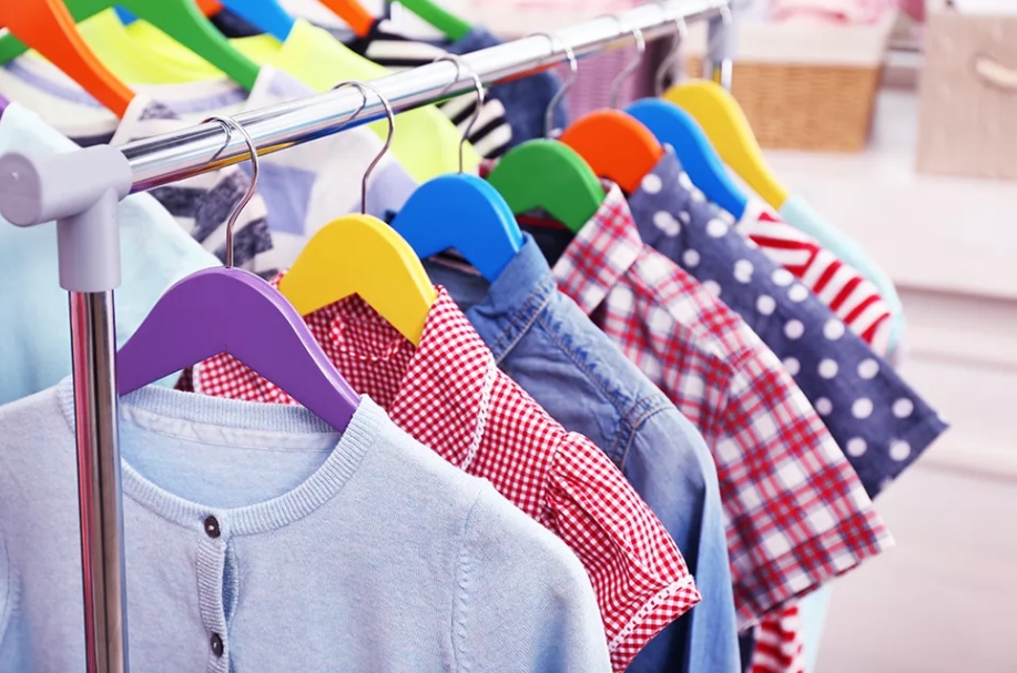 Как открыть интернет-магазин детской одежды: подробное руководство