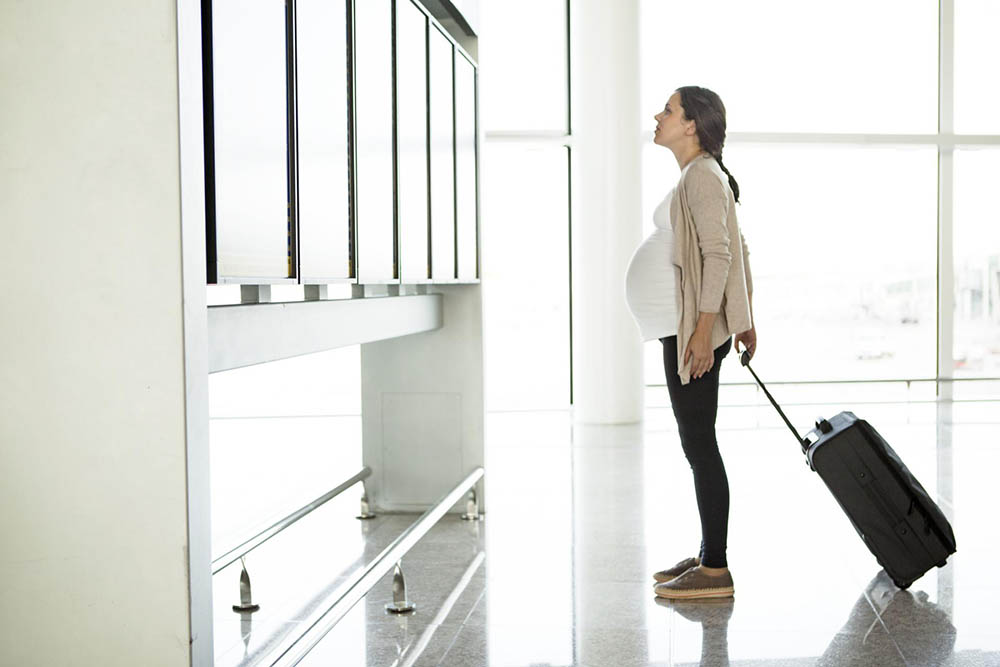 Можно ли беременным летать на самолете? 8 правил для отпуска. перелеты в первом и втором триместре беременности