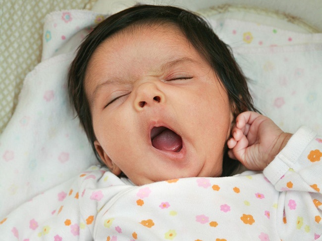 Сколько ребенок в 2 месяца должен спать