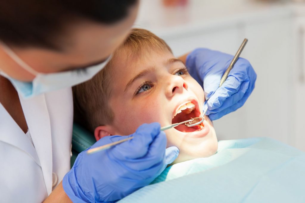 Анестезия при удалении молочных зубов у детей