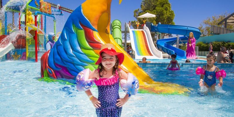 10 лучших аквапарков россии для отдыха с детьми