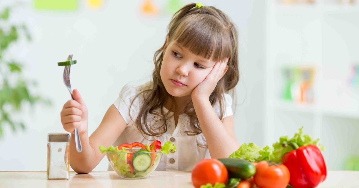 10 способов приучить ребенка есть овощи (или навсегда отвратить от них)