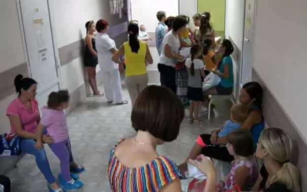 Нескучное ожидание: чем занять ребенка в очереди? - parents.ru