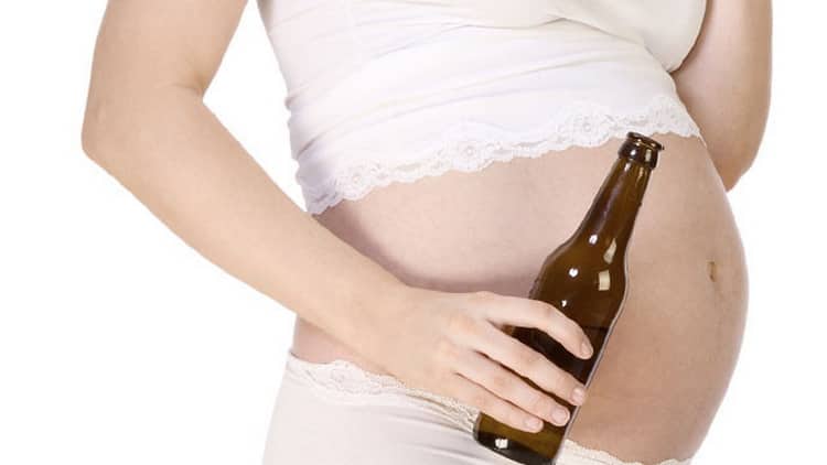 Можно ли беременным вино или шампанское? бокал вина или шампанского при беременности: вредно ли это?