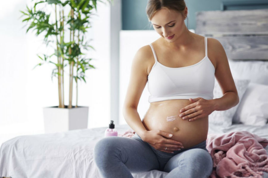 Можно ли делать косметические процедуры во время беременности и кормления грудью
