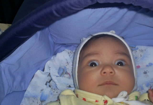 Почему новорожденный закатывает глаза, когда засыпает