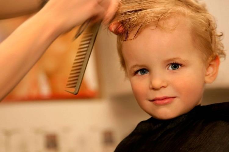 Доктор комаровский о детских волосах и о том, нужно ли стричь ребенка в год налысо