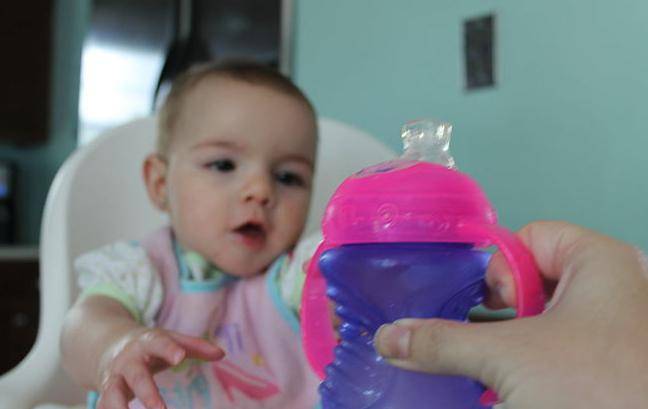 Как отучить ребёнка от бутылочки в 2 года