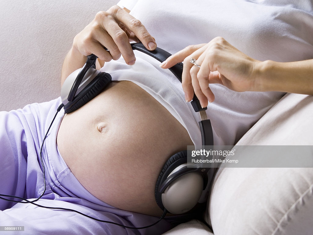 Какую музыку слушать во время беременности
