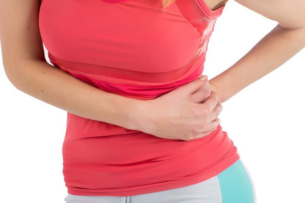 Тянущие боли в левом боку внизу живота при беременности: причины, тревожные симптомы и лечение