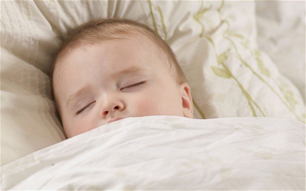 Ребёнок в 10 месяцев плохо спит ночью