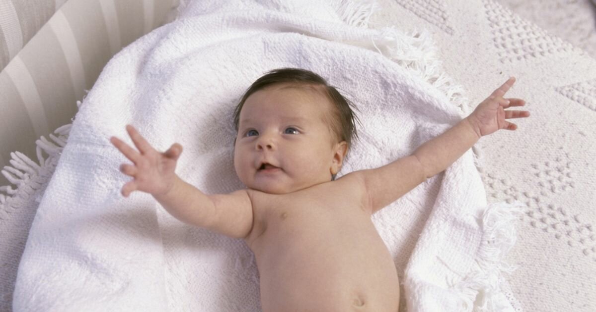 Рефлекс Моро у новорожденных: границы нормы и патологии