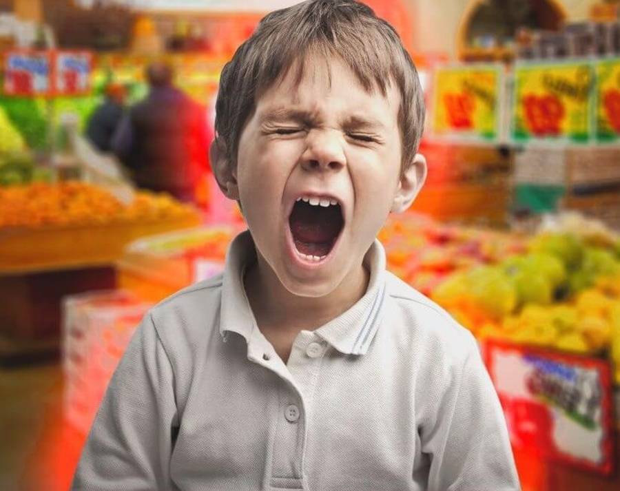 Мелкий бес: как спасти родителей от детской истерики в магазине?