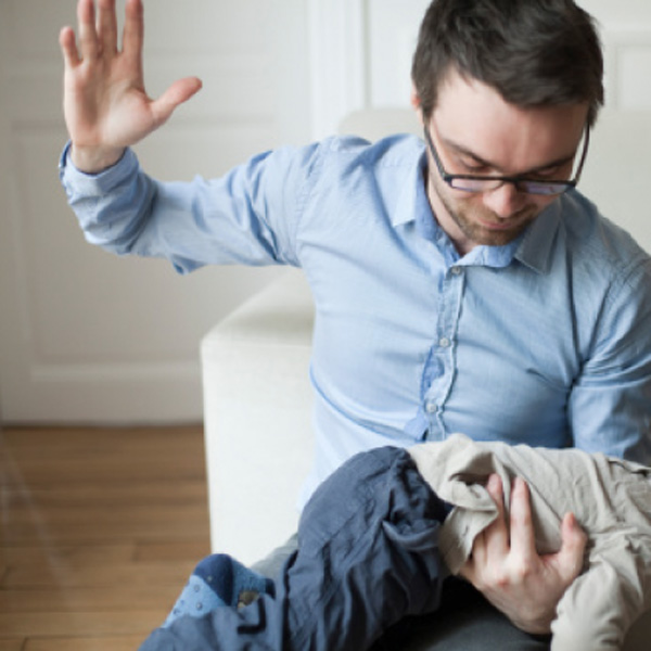 Можно ли наказывать, бить ребенка ремнем в целях воспитания? как воспитать ребенка без ремня?