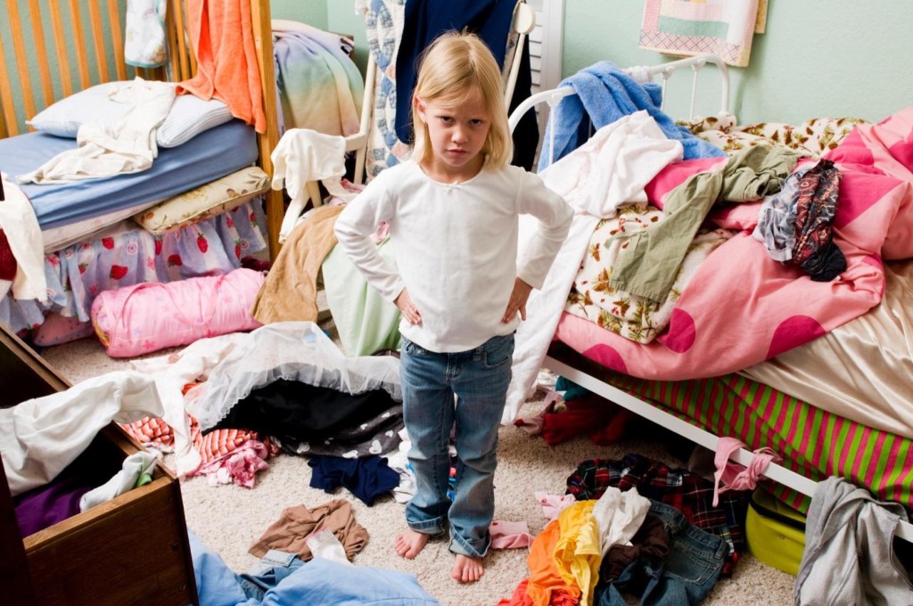 Нужен ваш совет: ну куда ж, собственно, складывать детю снятую одежду?.. - страна мам