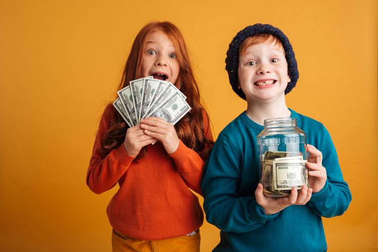 Как научить ребенка тратить деньги: практические советы от проекта moneykids.ru