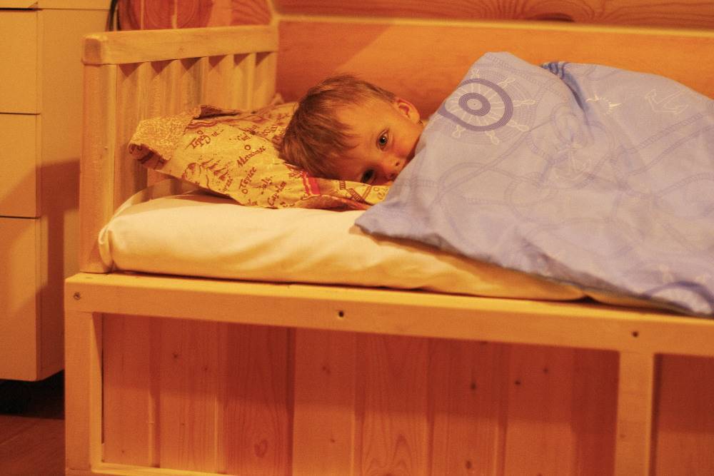 Как приучить ребенка спать в кроватке – 15 советов от опытной мамы