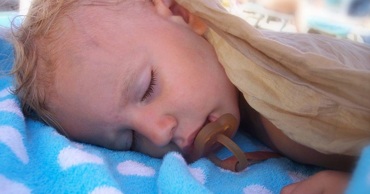 Когда ребенок храпит или детское апноэ сна | симптомы, причины, лечение | лор боклин а. к.