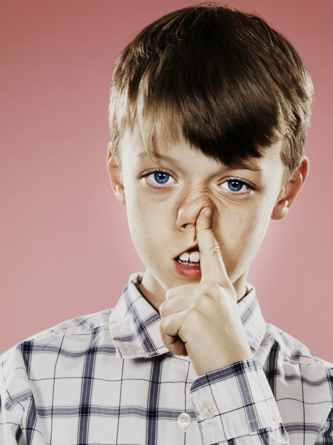 Ребенок грызет ногти и другие вредные привычки у детей. как отучить это делать?