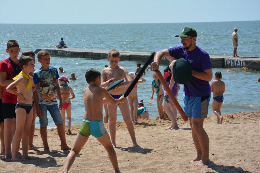 Ребенок на пляже: руководство по безопасности - детское здоровье и уход