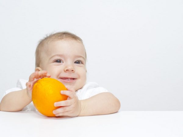 Со скольки месяцев можно давать апельсин ребенку – dachnik.net.ru