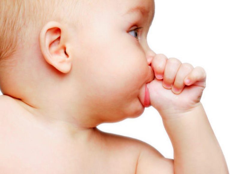Сосание пальца и соски – вред для здоровья зубов | детская стоматология kidsdental