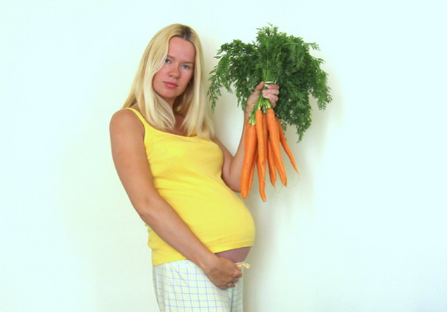 Морковь при беременности: вред или польза?