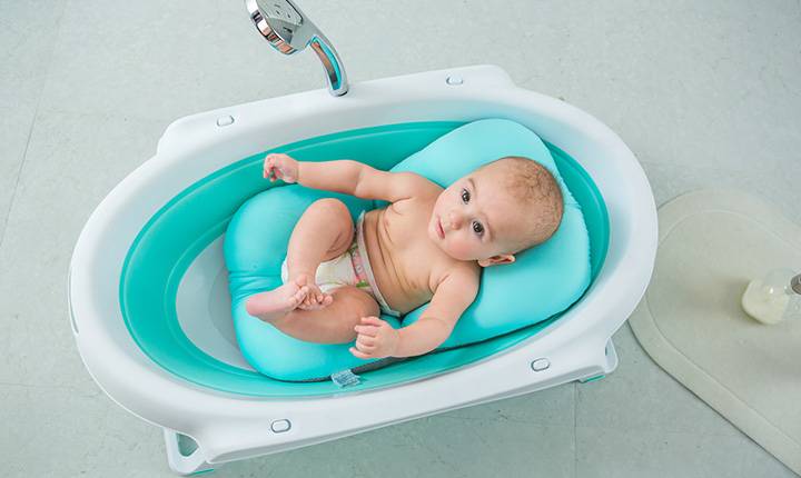 Покупаем ванночку для купания новорождённого: на что обратить внимание и какую модель выбрать?
