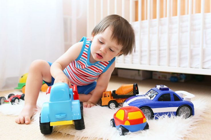 Почему ребенок ломает игрушки и что с этим делать - советы психолога