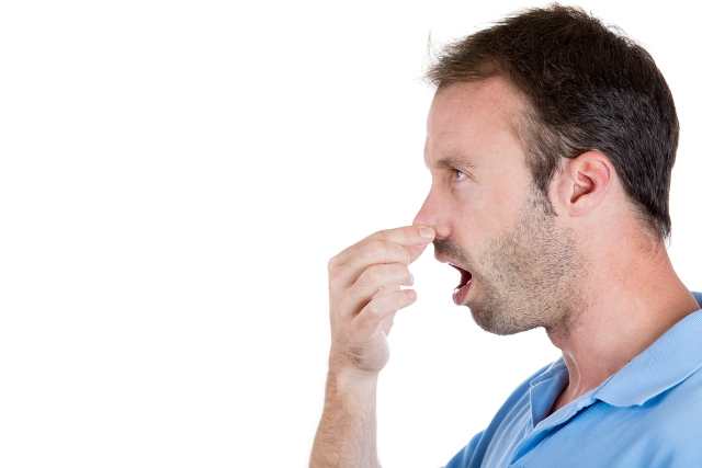Неприятный запах изо рта: в чем причины проблемы и как от нее избавиться?