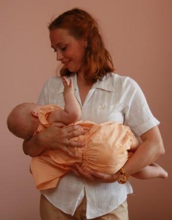 Как можно носить малыша в 2 месяца