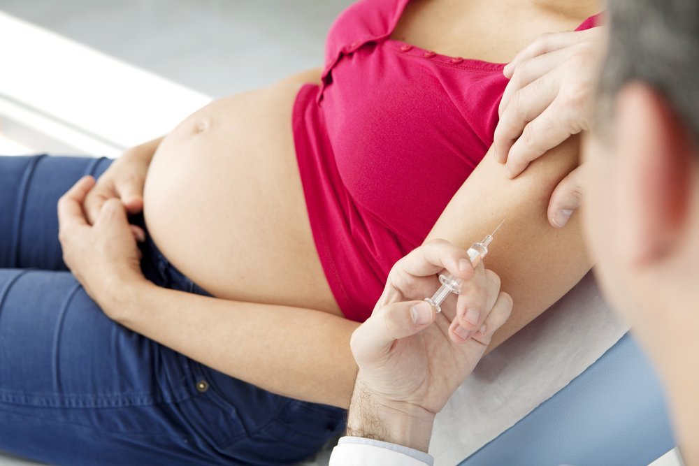 Почему нужно проводить вакцинацию от гриппа во время беременности?