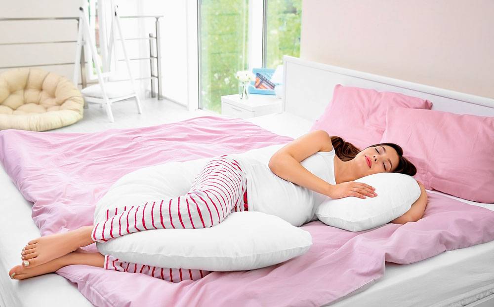 Как правильно и комфортно спать во время беременности?