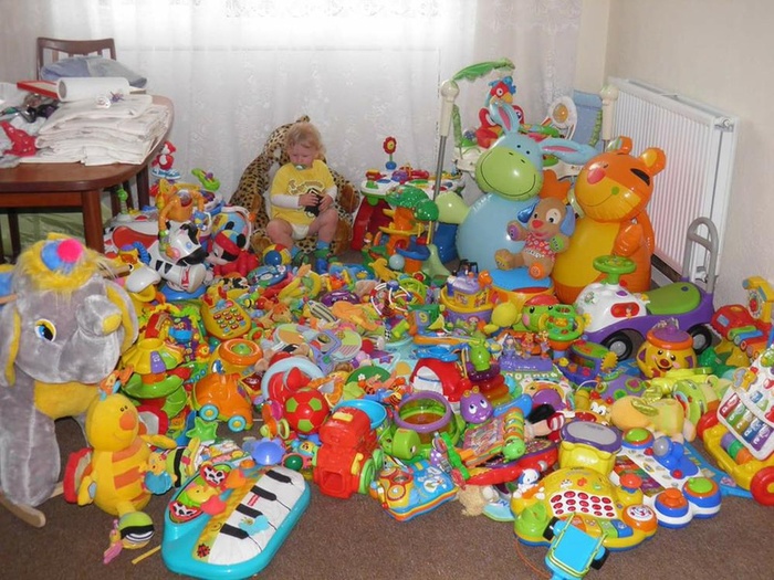Сколько игрушек нужно ребенку: какие игрушки нужны детям разного возраста