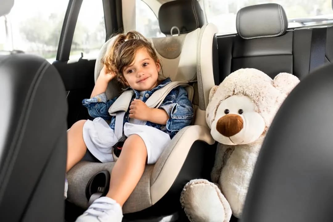 Обязательно ли возить ребенка в автомобильном кресле?