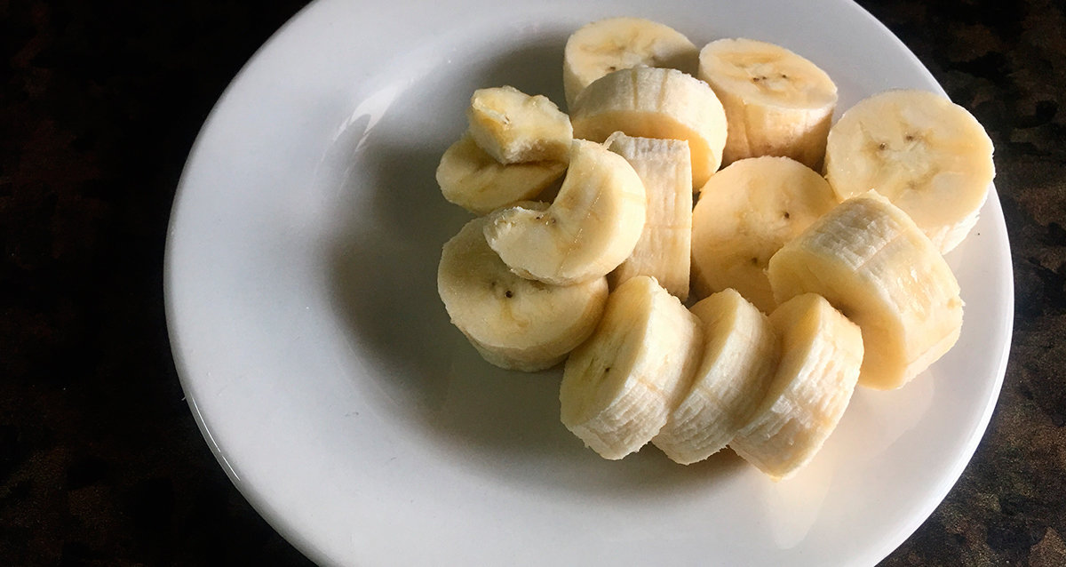 Бананы кормящей мамы в первый месяц. Печеные бананы при грудном вскармливании. Японка с бананом. Бананы при диабете. Бананы при грудном вскармливании: полезные свойства + 5 рецептов.
