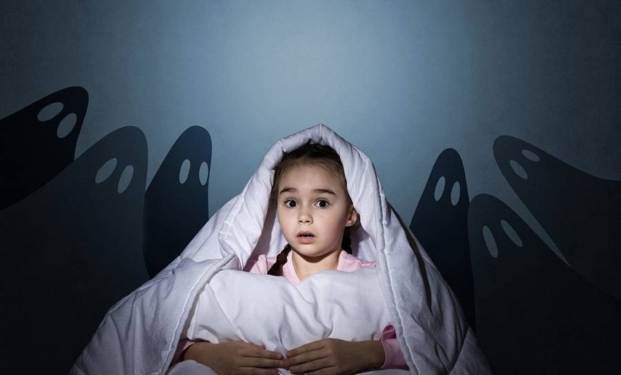 Детские страхи в зависимости от возраста ребенка и как их побороть