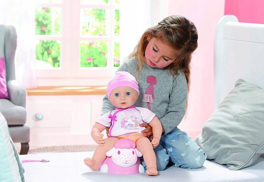 Чем плохи современные куклы и как они могут повлиять на воспитание девочки