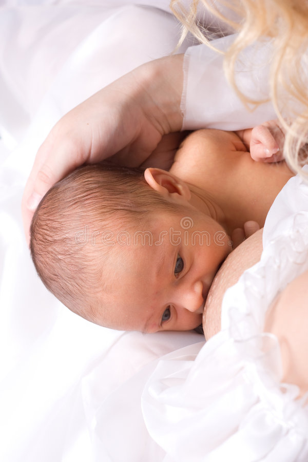 8 мифов о нехватке молока: типичные беспокойства молодых мамочек
