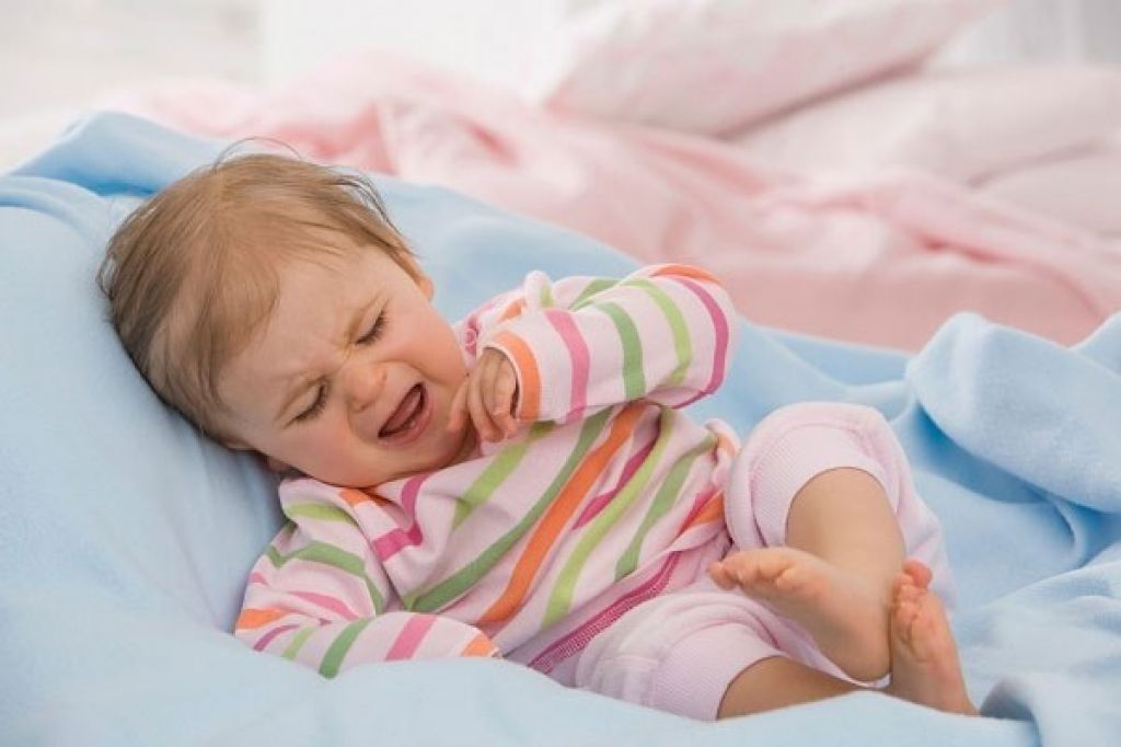 Почему ребенок 6 месяцев плохо спит ночью